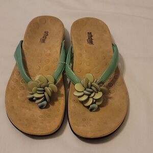 Orthaheel sandals size 9‎